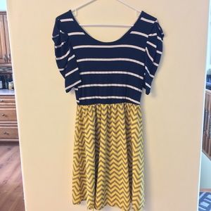Trinity dress with navy, yellow and gray. Medium